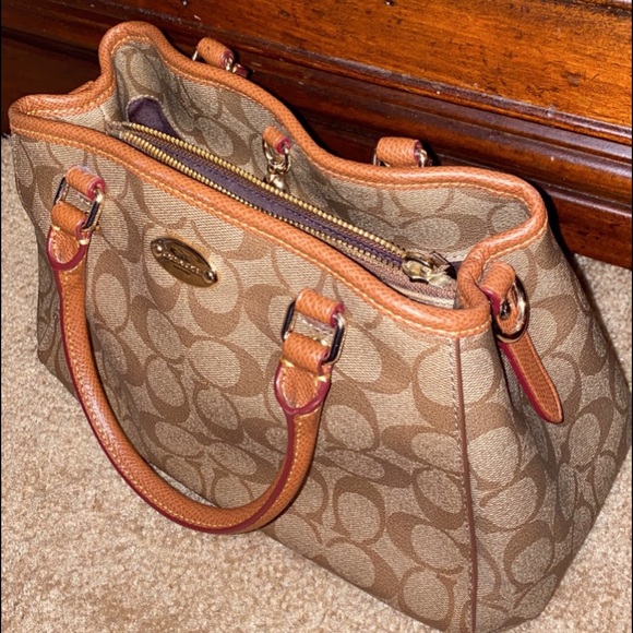 Coach Handbags - Coach Purse